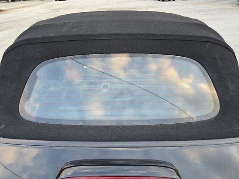 Used 2006 MAZDA MX-5 Miata Sport w/ Suspension Pkg image 26