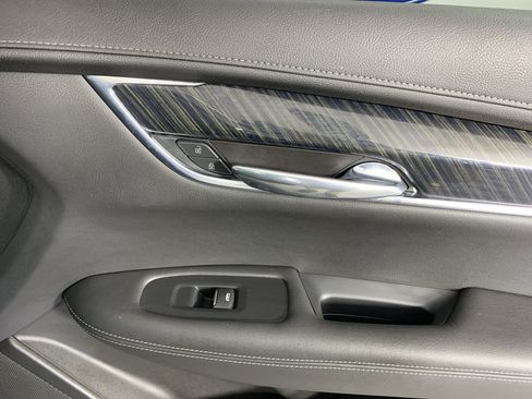 Used 2022 Cadillac XT6 Premium Luxury FWD image 42