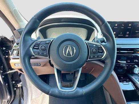 Used 2023 Acura MDX SH-AWD w/ Advance Package image 15