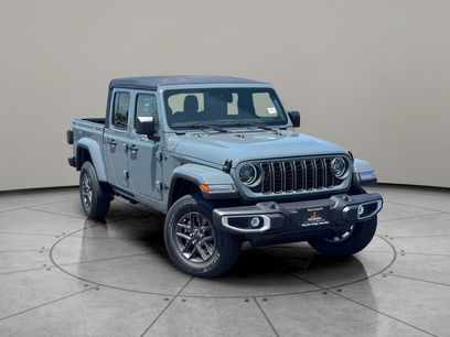 New 2025 Jeep Gladiator Sport