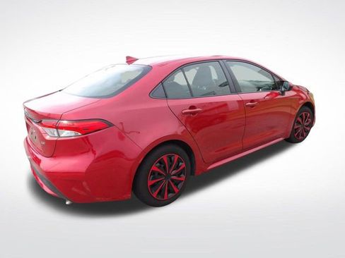 Used 2020 Toyota Corolla LE FWD image 16