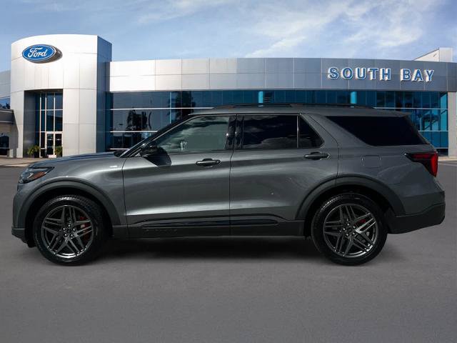 Certified 2025 Ford Explorer ST-Line w/ Premium Package RWD image 2