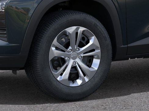 New 2026 Chevrolet Trax LS FWD image 9