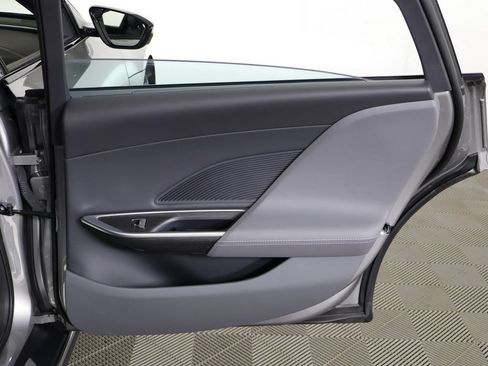 Used 2025 Lucid Air Touring AWD/4WD image 30