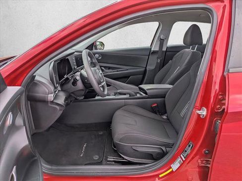 Used 2022 Hyundai Elantra SEL w/ Cargo Package FWD image 16