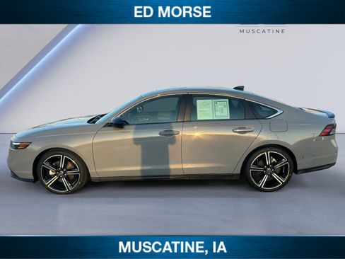 Used 2024 Honda Accord Sport image 2