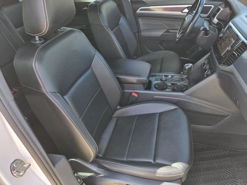 Used 2023 Volkswagen Atlas Cross Sport SEL R-Line image 30