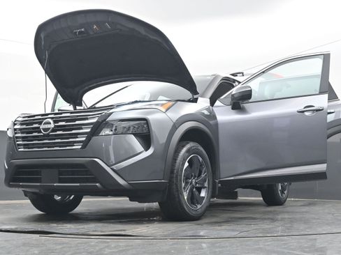 New 2026 Nissan Rogue SV image 39