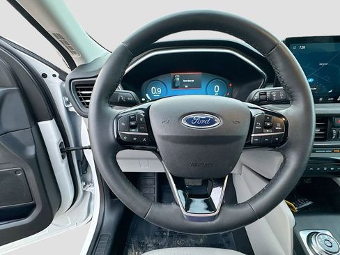Used 2023 Ford Escape Platinum AWD/4WD image 10