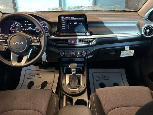 Used 2023 Kia Forte LXS FWD image 9