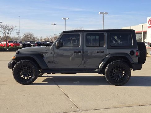 Used 2023 Jeep Wrangler Sport image 4