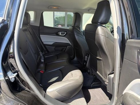 Certified 2022 Jeep Compass Limited AWD/4WD image 20