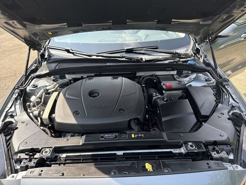 Used 2021 Volvo S60 T5 Momentum w/ Protection Package FWD image 25