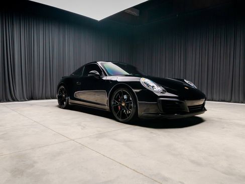 Used 2018 Porsche 911 Carrera 4S image 21