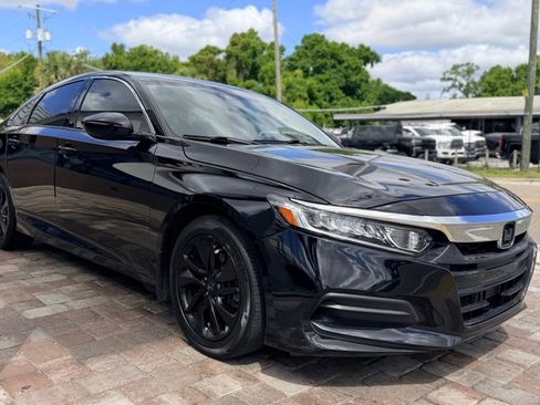 Used 2019 Honda Accord LX image 5