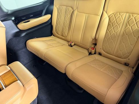 Certified 2024 Jeep Grand Wagoneer Series III w/ Rear Seat Video Group 1 AWD/4WD image 29
