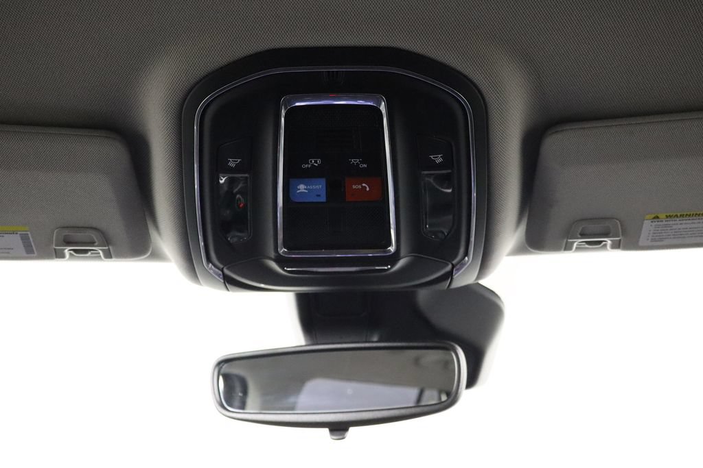 Used 2023 Jeep Grand Cherokee L Laredo AWD/4WD image 25
