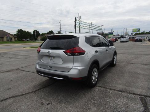 Used 2019 Nissan Rogue S AWD/4WD image 8