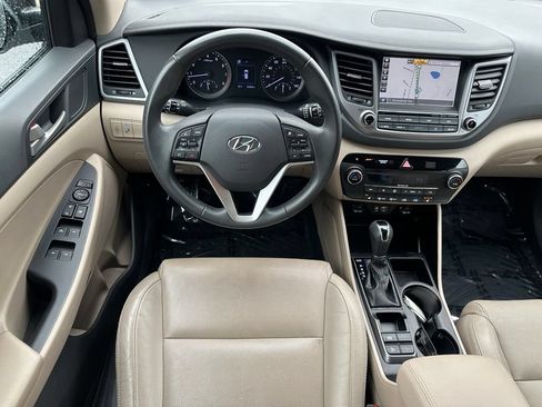 Used 2018 Hyundai Tucson SEL Plus w/ Cargo Package FWD image 14