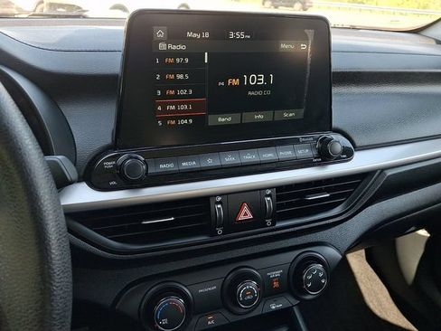 Used 2020 Kia Forte LXS FWD image 14