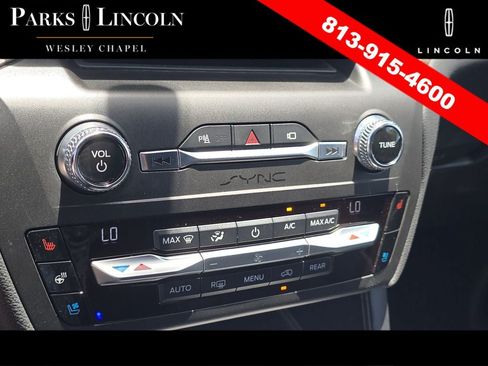Used 2020 Ford Explorer Limited w/ Class III Trailer Tow Package RWD image 24