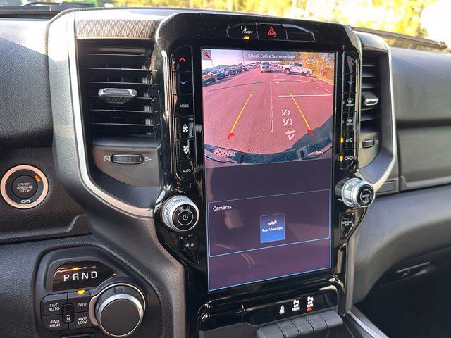 Used 2025 RAM 1500 Big Horn AWD/4WD image 30