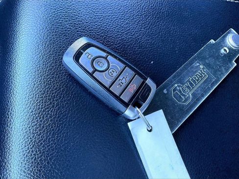 Used 2019 Ford F350 Lariat w/ Lariat Ultimate Package image 36