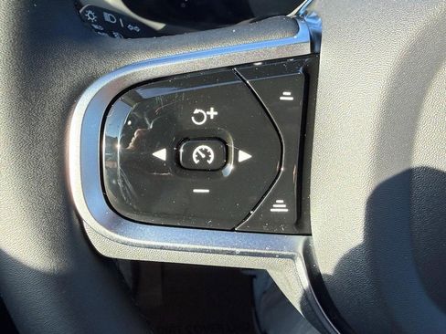 New 2026 Volvo XC60 B5 Core w/ Climate Package image 12