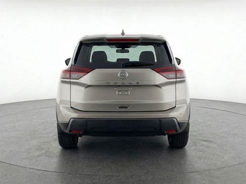 Used 2025 Nissan Rogue SV image 7