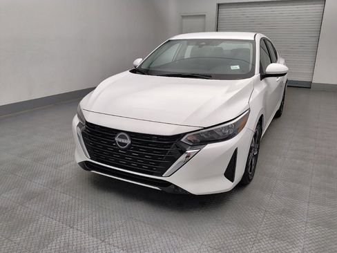 Used 2025 Nissan Sentra SV FWD image 15