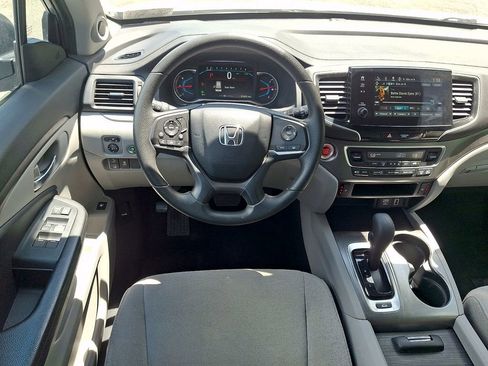 Used 2020 Honda Pilot EX image 16