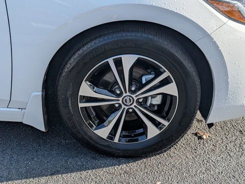 Certified 2023 Nissan Sentra SV FWD image 9