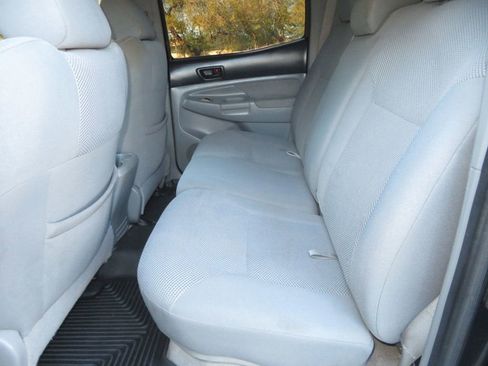 Used 2007 Toyota Tacoma PreRunner image 25