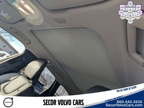 Certified 2023 Volvo XC60 B5 Plus AWD/4WD image 23