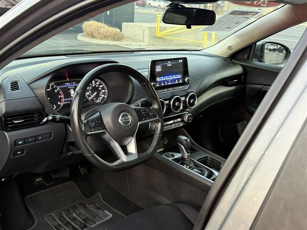 Used 2021 Nissan Sentra SV FWD image 12