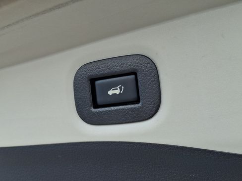 Used 2015 Nissan Rogue SL w/ SL Premium Package AWD/4WD image 8
