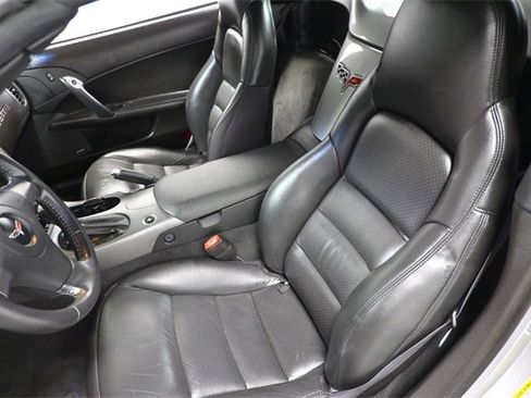 Used 2006 Chevrolet Corvette Base w/ Preferred Equipment Group image 15