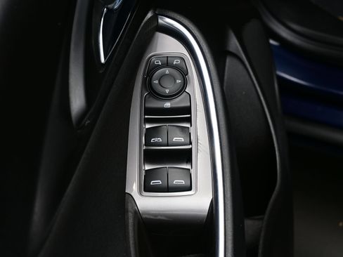 Used 2016 Chevrolet Malibu LT FWD image 10