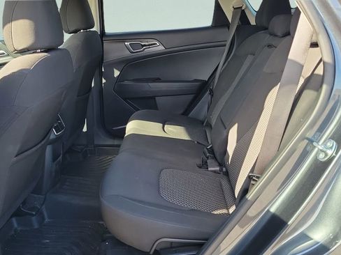 Used 2025 Kia Sportage LX FWD image 13