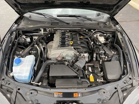 Used 2022 MAZDA MX-5 Miata Grand Touring w/ Weather Package image 38