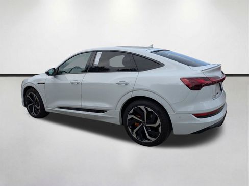 Used 2023 Audi e-tron Premium Plus w/ Premium Plus Package AWD/4WD image 7
