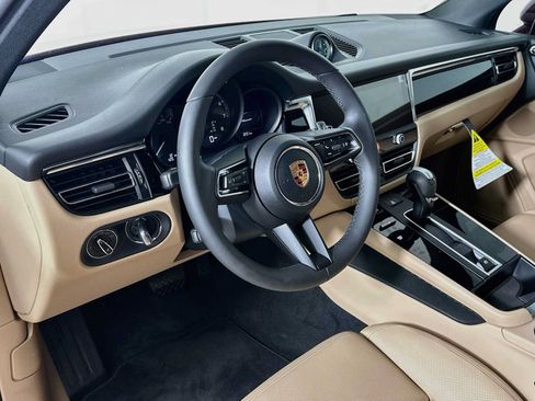New 2026 Porsche Macan AWD/4WD image 4