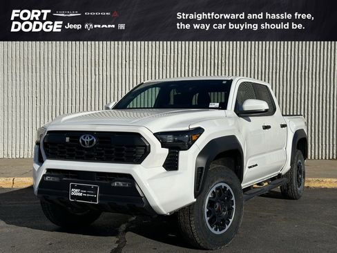 Used 2024 Toyota Tacoma SR5 image 1