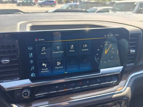 Used 2024 Chevrolet Silverado 1500 LT Trail Boss w/ Protection Package AWD/4WD image 12