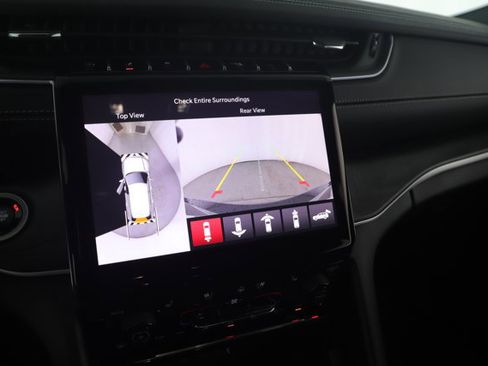 New 2025 Jeep Grand Cherokee L Limited w/ Luxury Tech Group II image 15