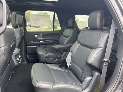 New 2026 Ford Expedition Tremor image 12