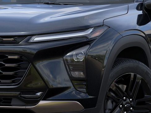 New 2025 Chevrolet Trax ACTIV w/ Sunroof Package image 44