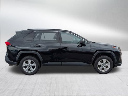 Used 2021 Toyota RAV4 LE AWD/4WD image 8