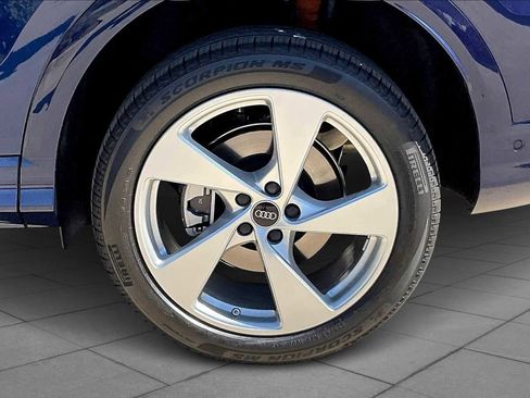 New 2025 Audi Q5 Premium Plus image 11