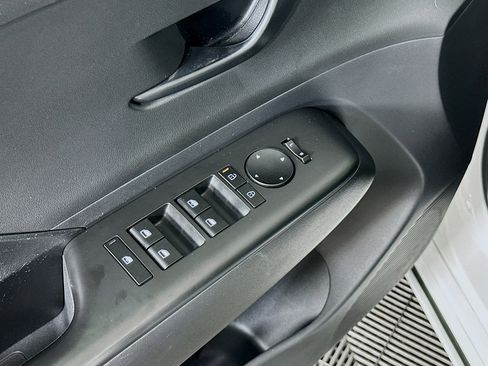 Used 2024 Hyundai Kona SEL FWD image 15